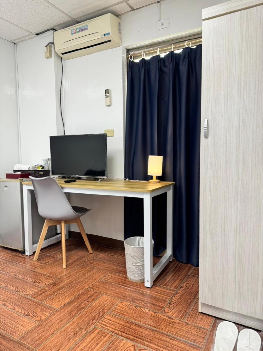 I Live Motel Kaohsiung Exterior photo