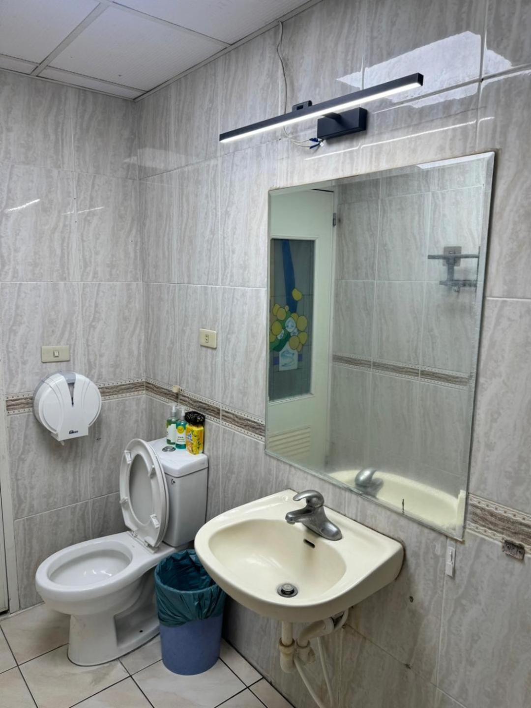 I Live Motel Kaohsiung Exterior photo