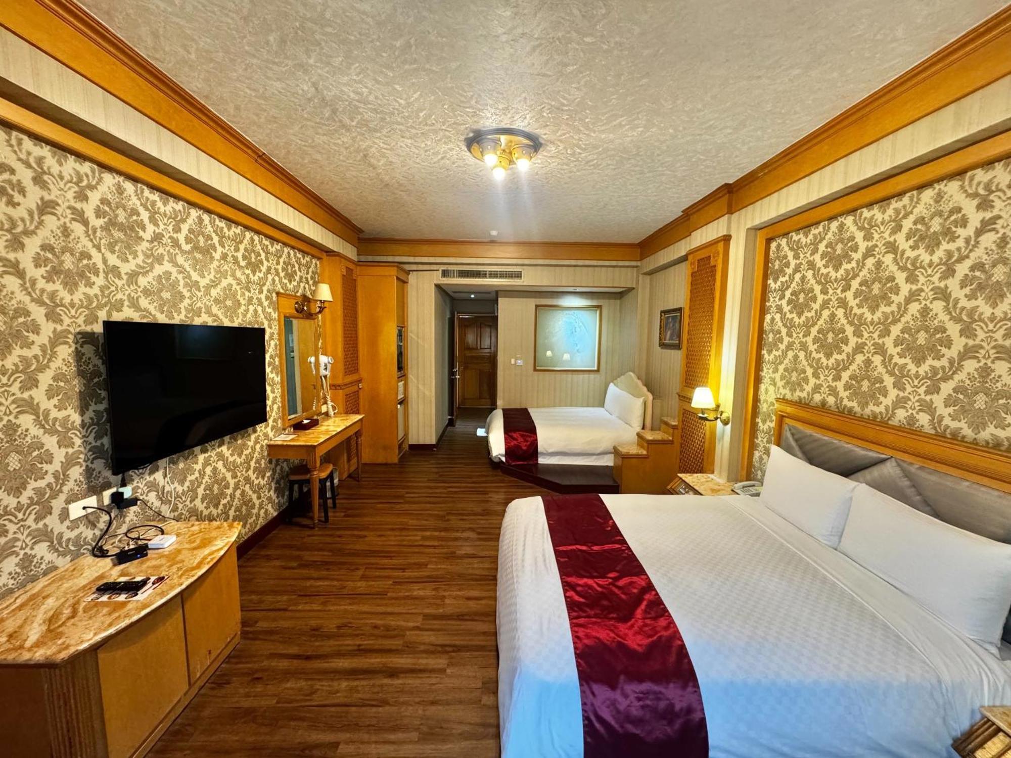 I Live Motel Kaohsiung Exterior photo